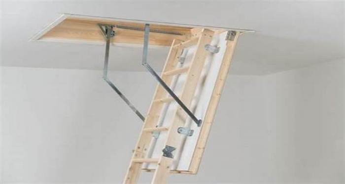 06 Loft Ladder