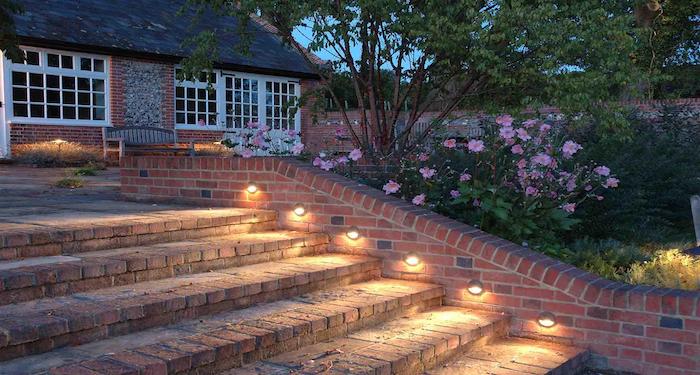 Garden wall lighting