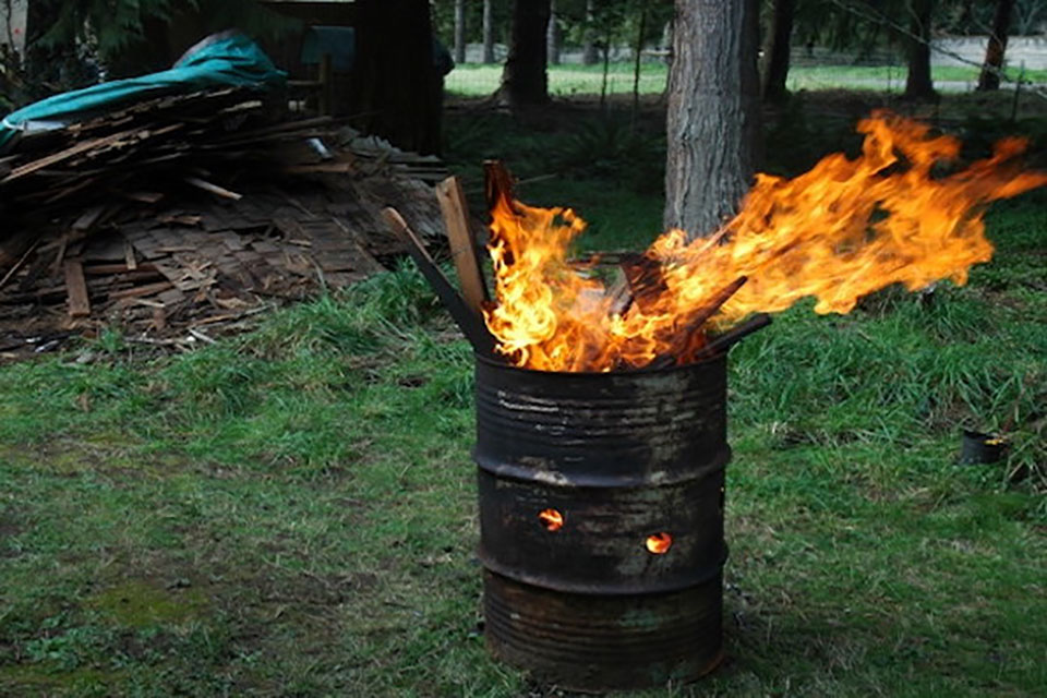 Garden incinerator