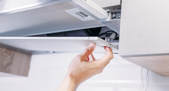 installing cooker hood