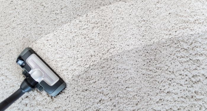 Cleaning a grey carpet
