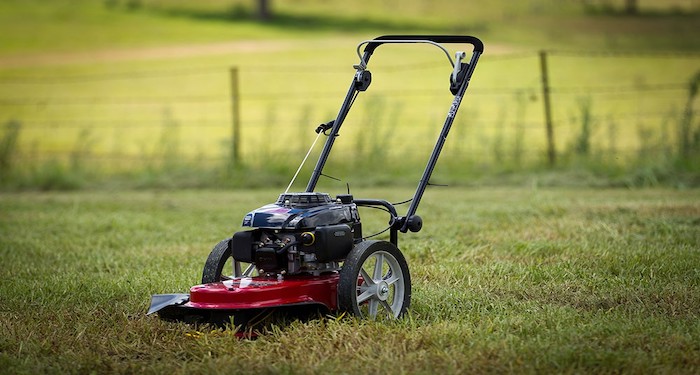 Wheeled petrol strimmer