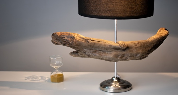 Driftwood lamp