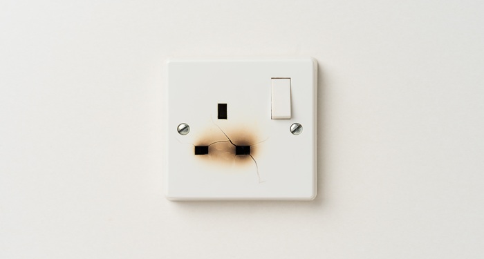 Burnt socket