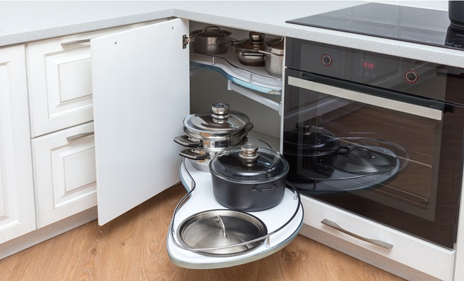 Kitchen cupboard carousel
