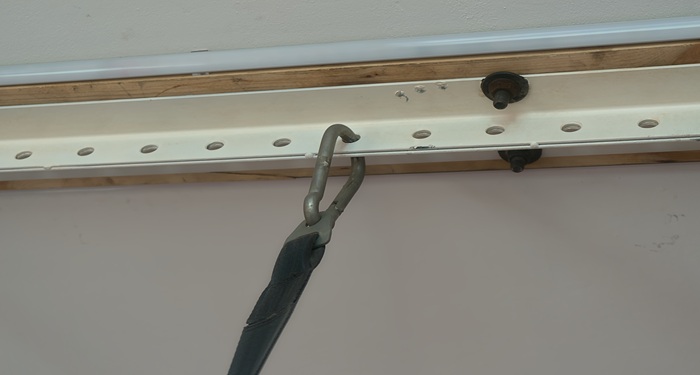 Storage hook