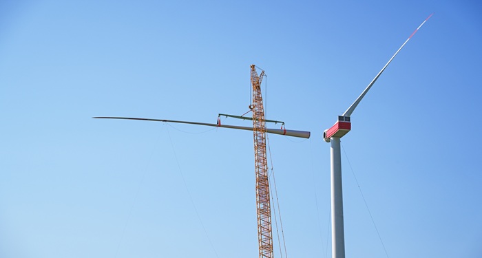 Turbine and crane