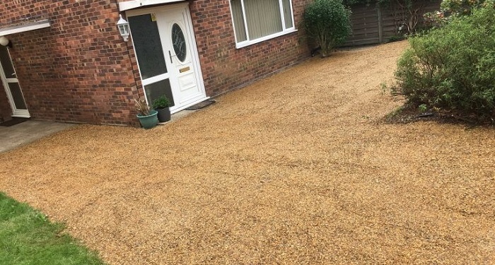 gravel driveway image