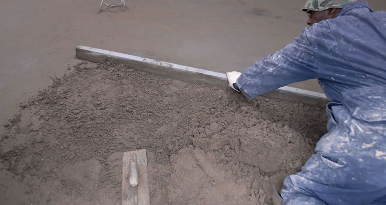 screeding a floor