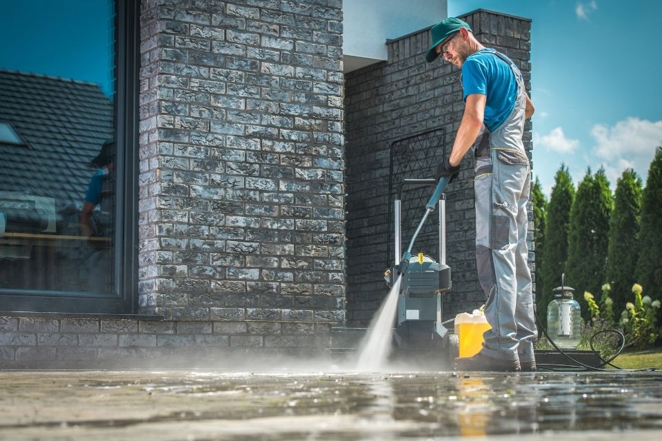 Pressure washer